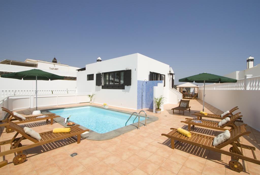 Grand Villa Famara Puerto Del Carmen Puerto del Carmen  Room photo